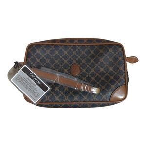 Carl Joveno Brown Toiletry Bag with Rectangular Shape